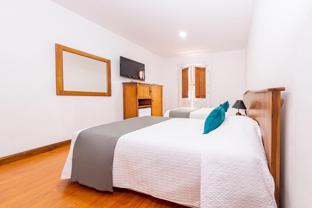 Ayenda Escorial 1936 Hotel Manizales Ngoại thất bức ảnh