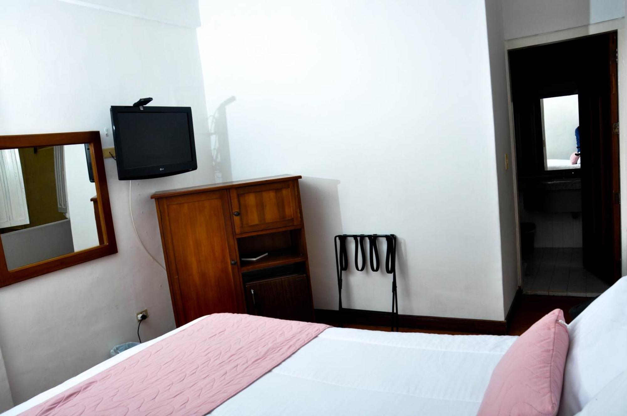 Ayenda Escorial 1936 Hotel Manizales Ngoại thất bức ảnh